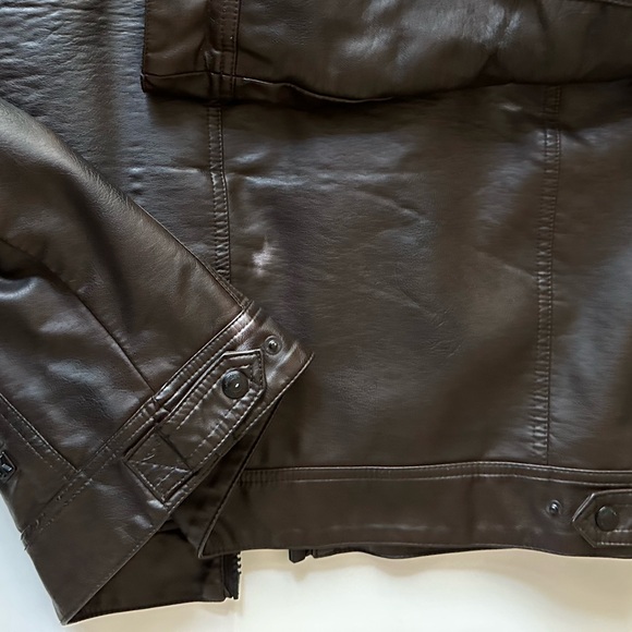 Men’s Calvin Klein Faux Leather Jacket - Picture 12 of 13